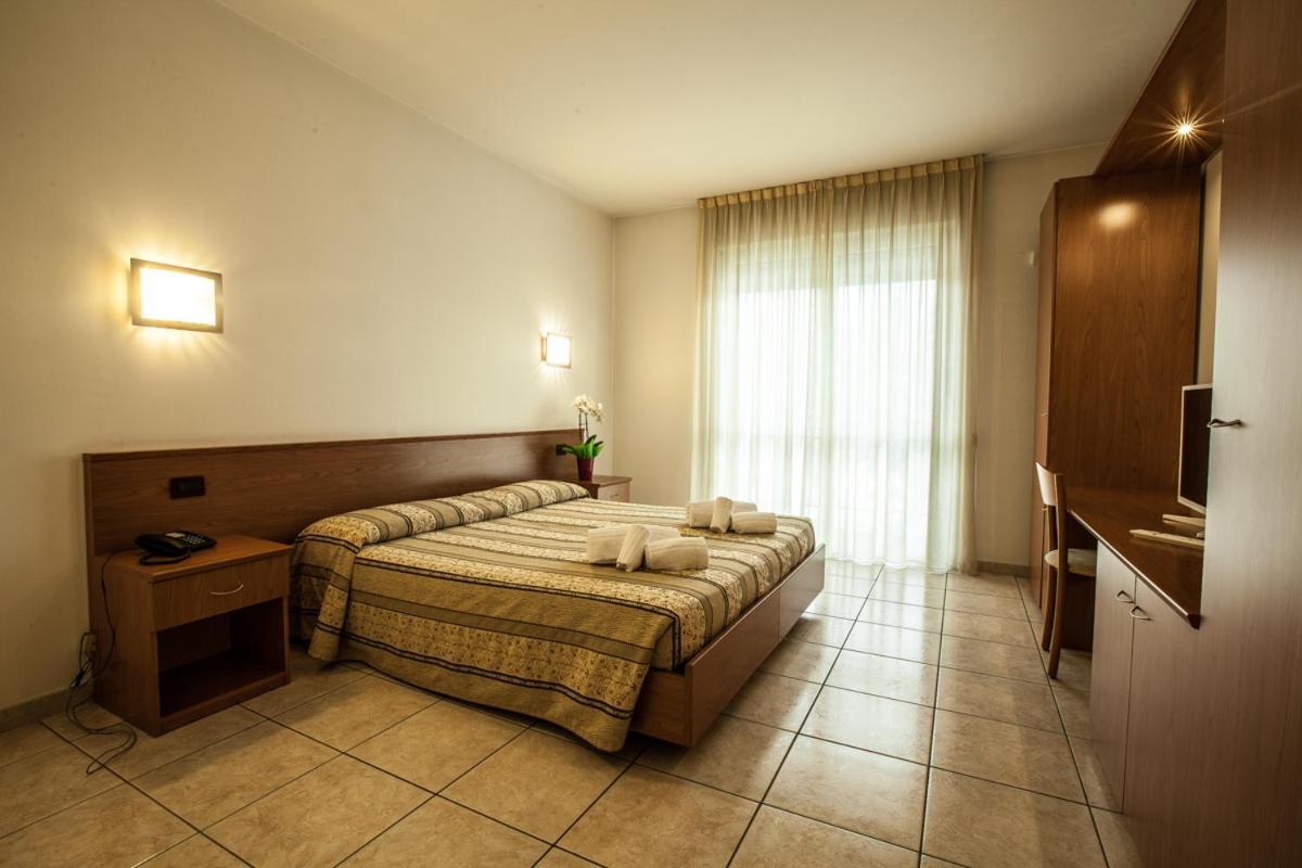 Hotel Davide Rivoli Kültér fotó